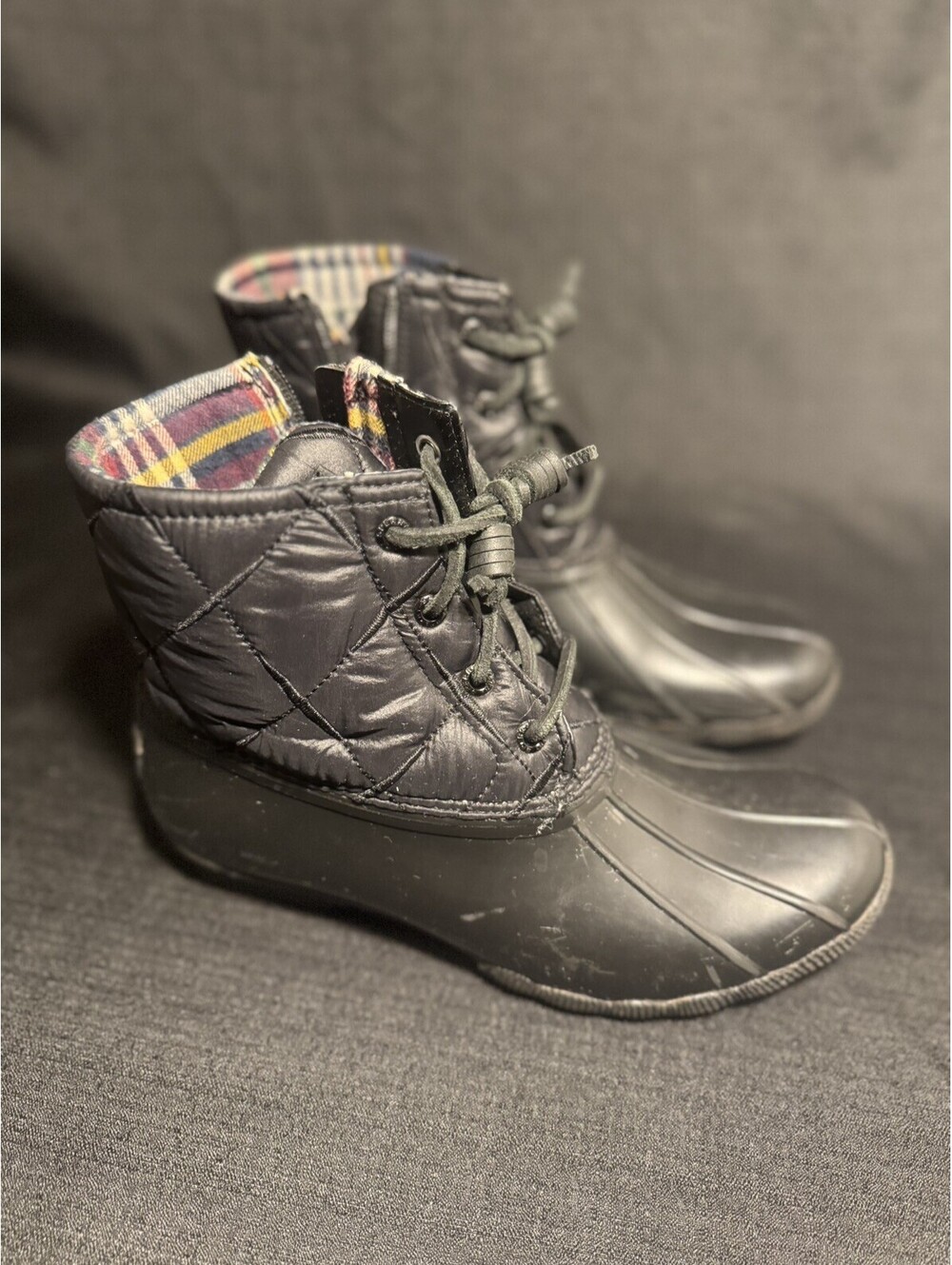 Sperry Saltwater Quilted Duck Boots Women’s 8 Black Plaid Lined STS85529
